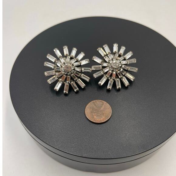 Dannijo Hollywood Swarovski Crystal Baguette Snowflake Oxidized Garbo Earring - Picture 6 of 8